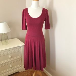 NWOT LULAROE NICOLE HEATHERED RED DRESS